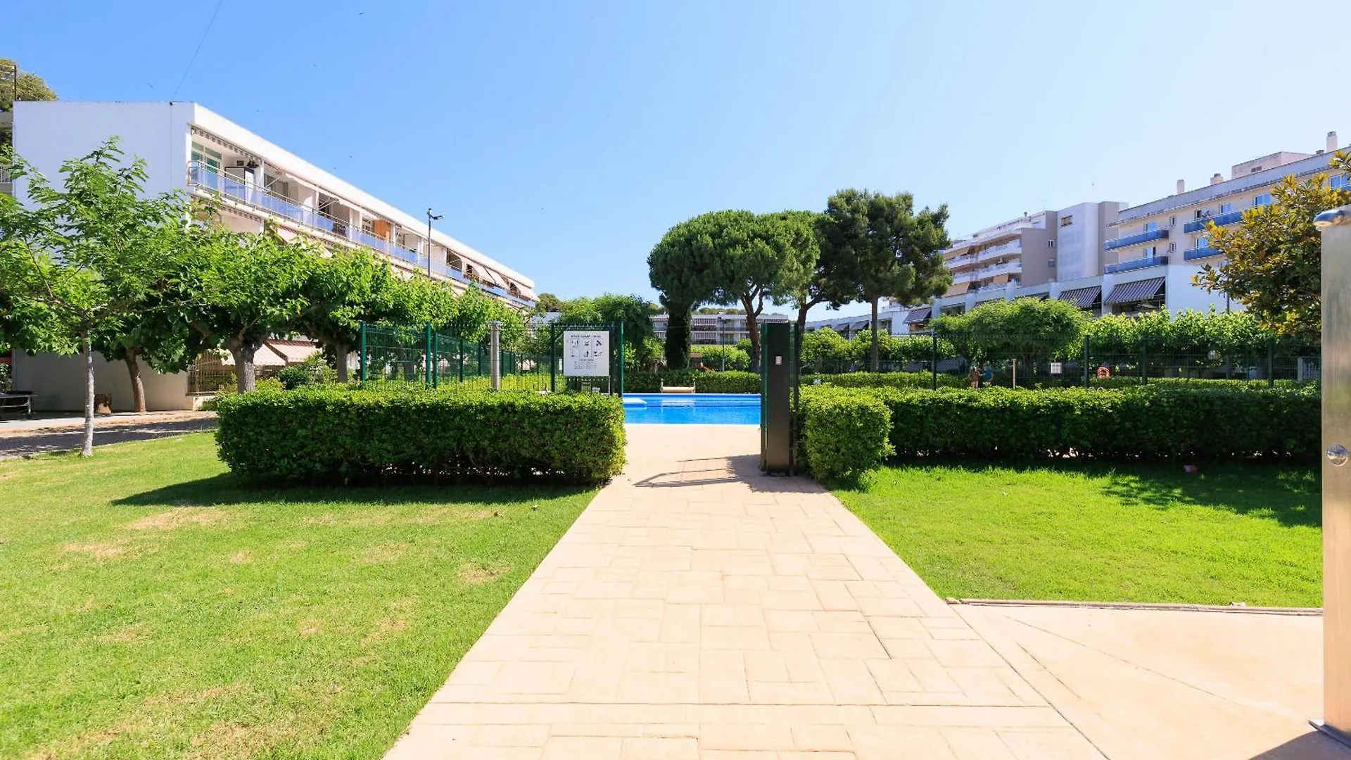Uhc Reus Camp I Mar Apartment Salou Spain