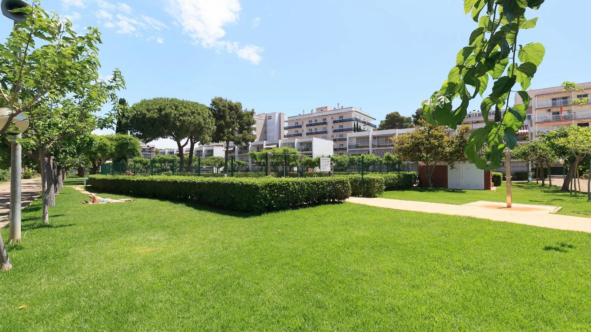 Uhc Reus Camp I Mar Apartment Salou